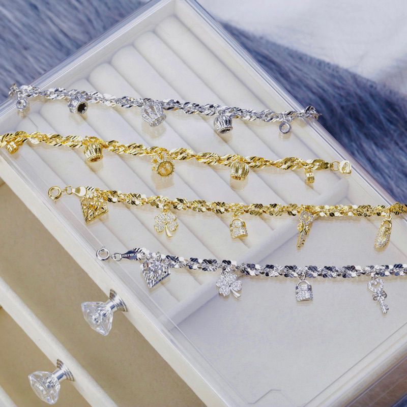 lac-tay-xoan-nho-gan-charm-4-la-xinh-mini-kami-trang-suc-si--3