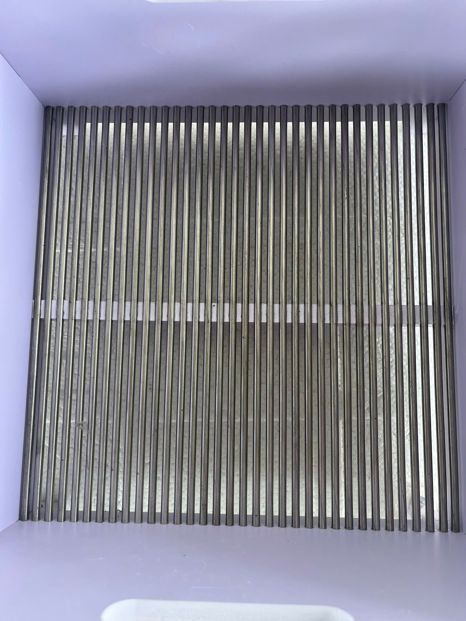 Khung phân cỡ lươn 3.1mm bên trong