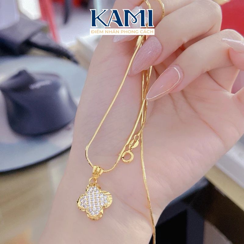 day-chuyen-va-bong-tai-4-la-xoan-ma-vang-kami-trang-suc-si-6