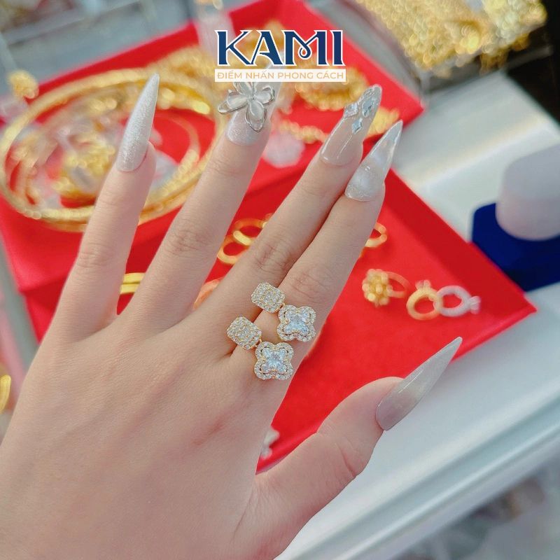 bong-tai-4-la-roi-dinh-da-cz-nhan-tao-sieu-sang-kami-trang-s-6
