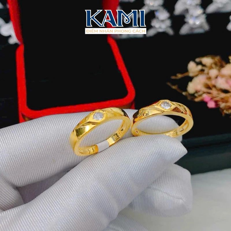 nhan-cuoi-nam-nu-dinh-hon-nhan-cap-mau-song-doi-kami-trang-s-4