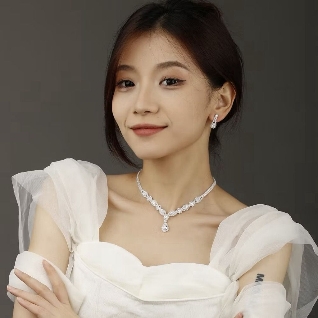 bo-trang-suc-day-chuyen-va-bong-tai-dinh-da-nhan-tao-sang-ch-5
