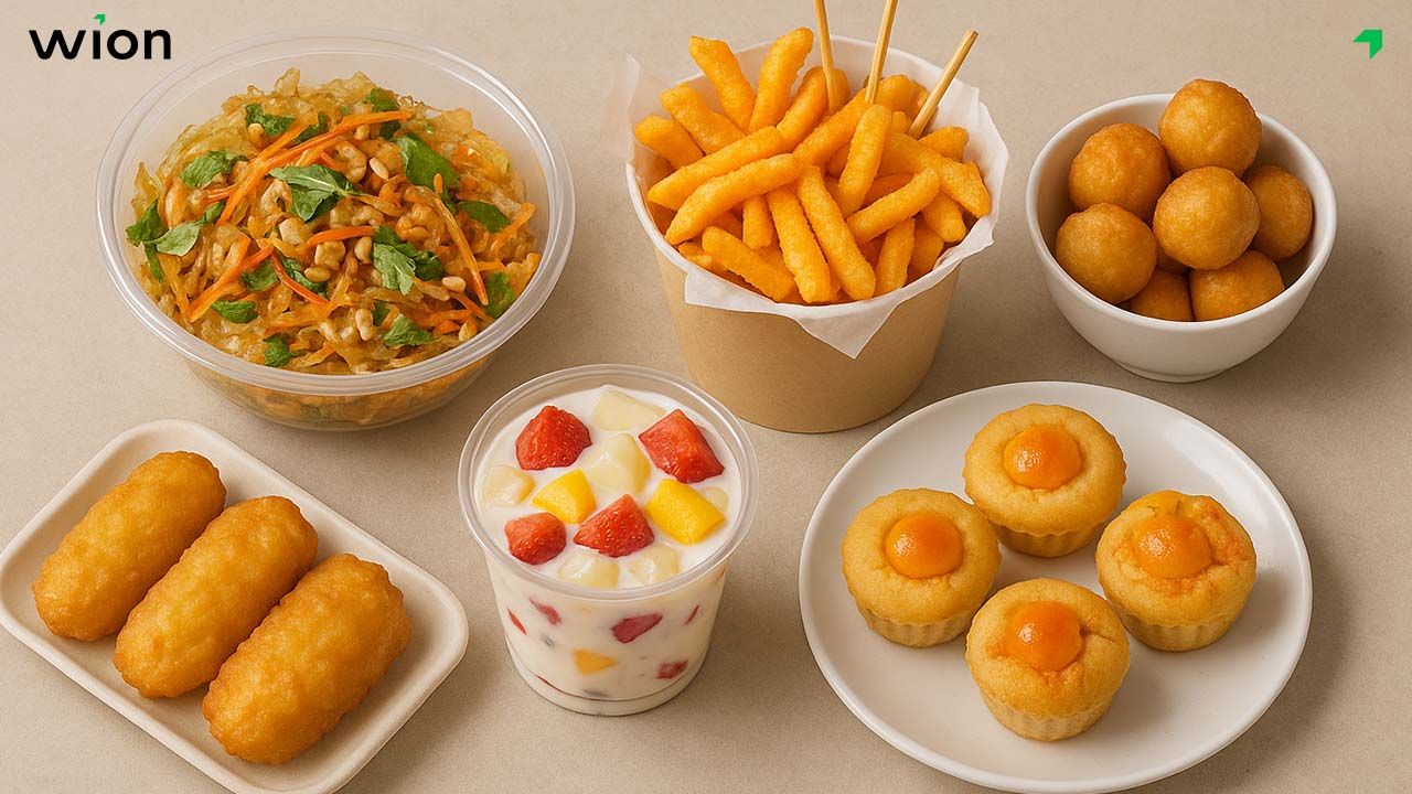 Các món ăn vặt trước cổng trường