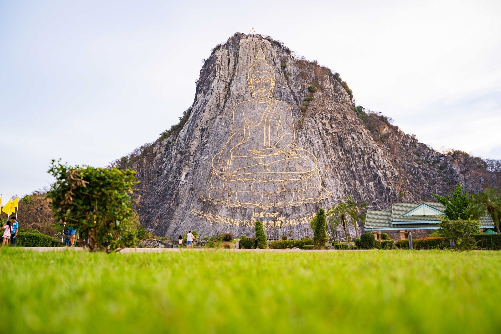 TRÂN BẢO PHẬT SƠN