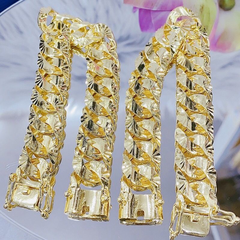 lac-tay-lat-dua-khoa-hop-khac-ky-hieu-kami-chat-lieu-dong-tr-4