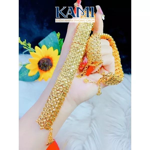 lac-tay-vay-ca-ma-vang-du-size-kami-trang-suc-si-3