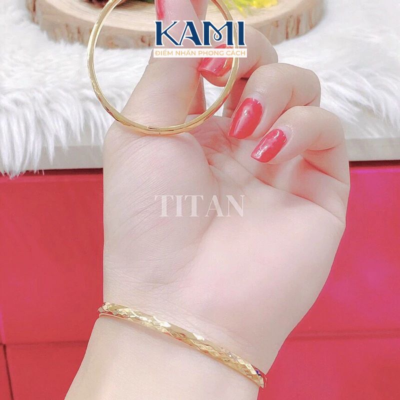 vong-tay-titan-tron-khoa-cai-cam-ket-khong-den-khong-gi-vd47-6
