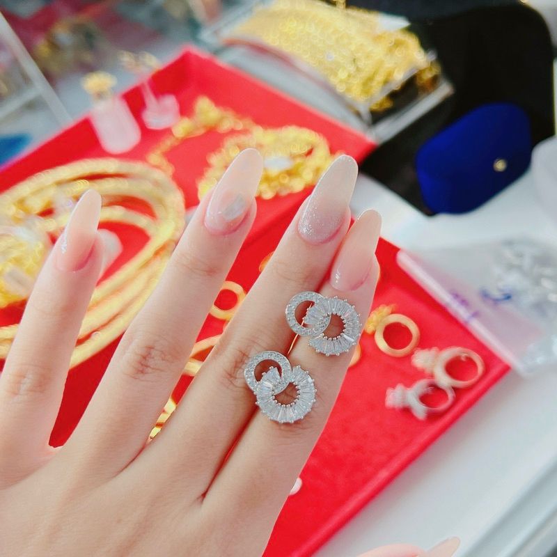 bong-tai-8-bagguet-nhan-tao-phong-cach-han-quoc-zircon-kami--4