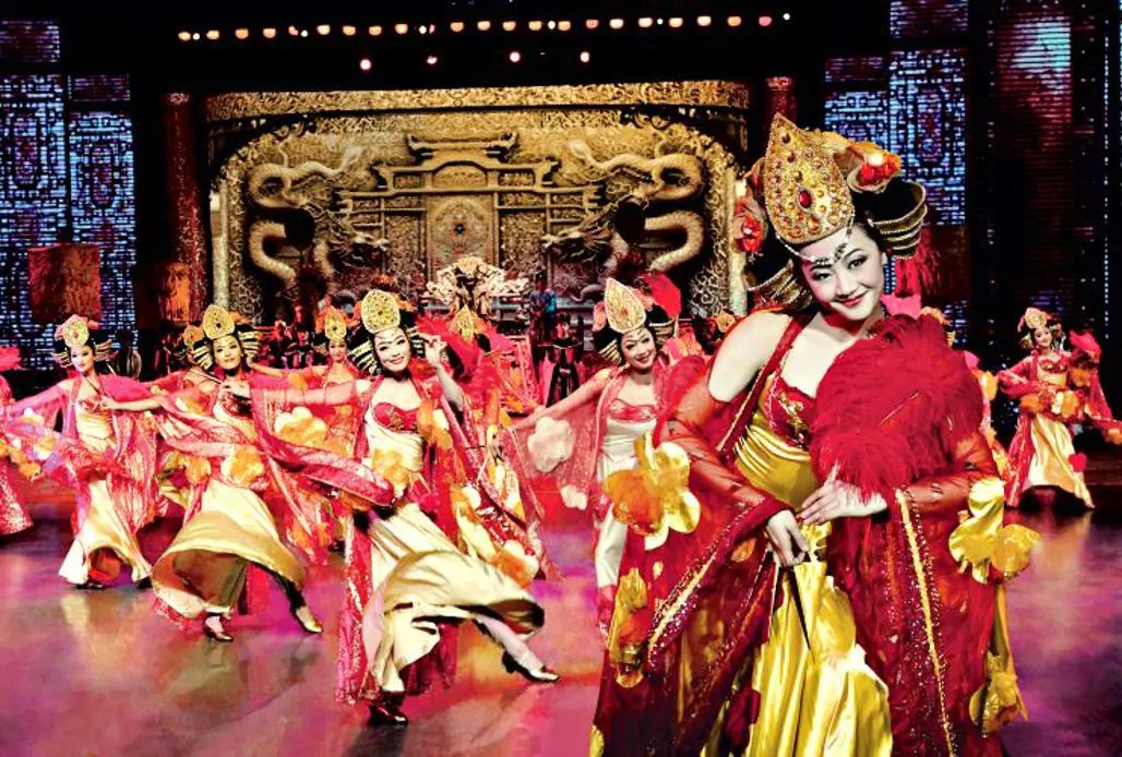 tong_thanh_thien_co_tinh_net_van_hoa_dac_biet_du_lich_hang_chau_thuong_hai_2.jpg_medium