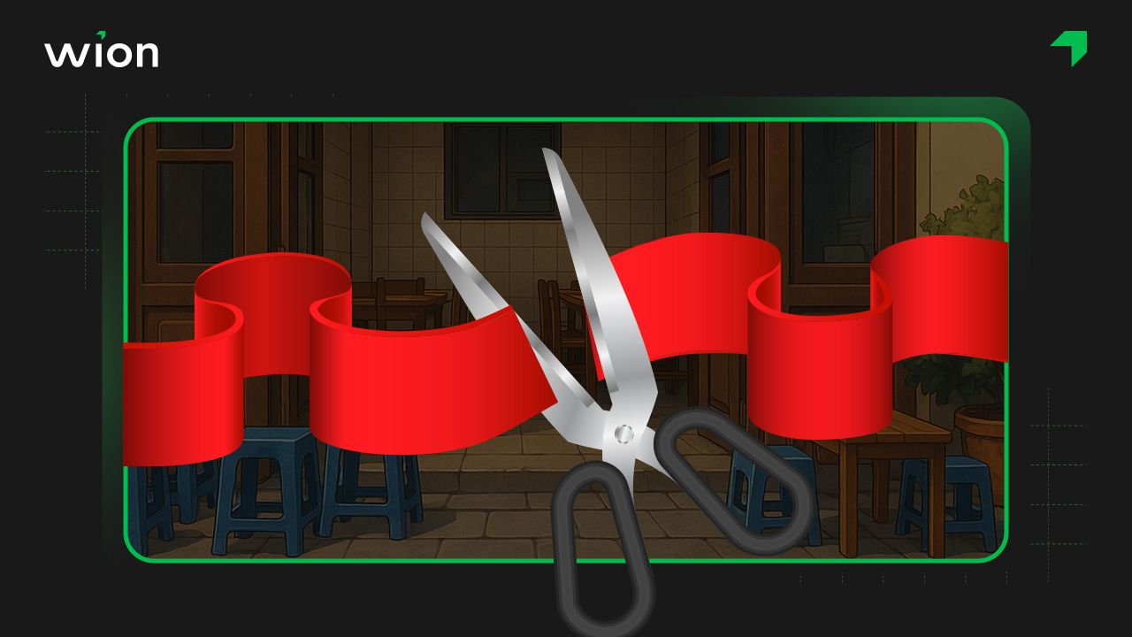 Cắt băng khánh thành quán ăn