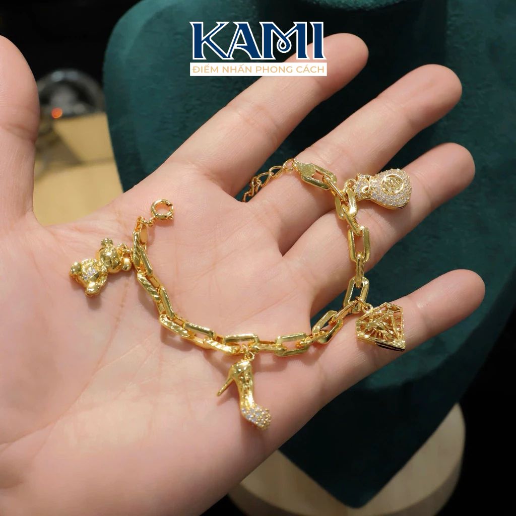 lac-xich-vuong-gan-charm-de-thuong-kami-trang-suc-si-lxc79-3