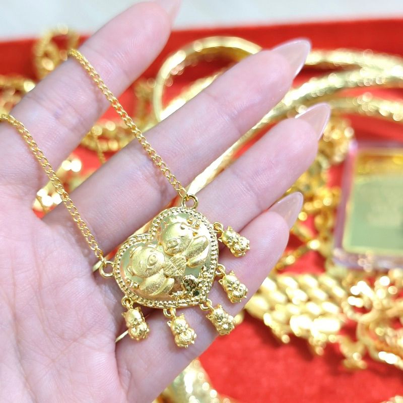 day-chuyen-hinh-con-heo-cho-co-dau-ngay-cuoi-kami-trang-suc--4