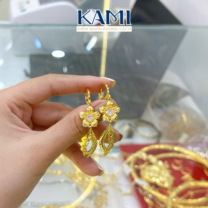 bong-tai-hoa-mai-xoan-tha-khoen-tron-kami-trang-suc-si-bm302-2