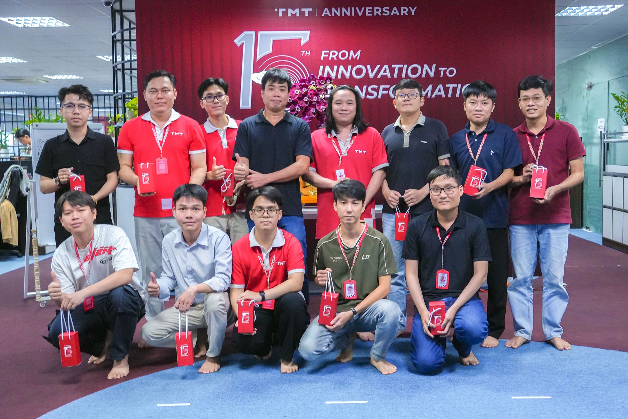 Thành lập 16