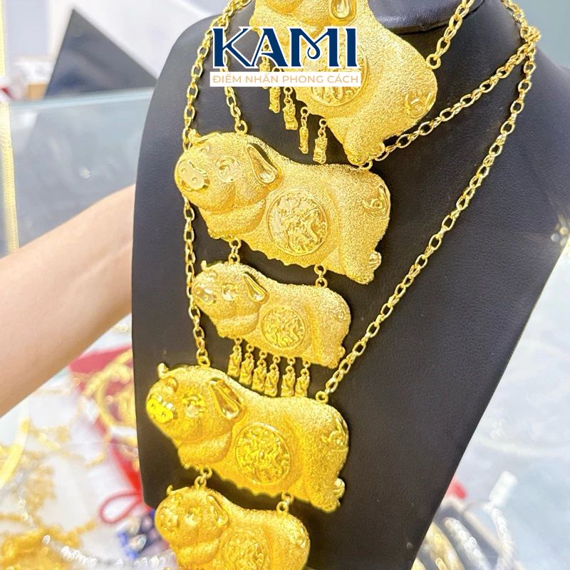 day-chuyen-cuoi-hinh-con-heo-trang-suc-cho-co-dau-ngay-cuoi--3