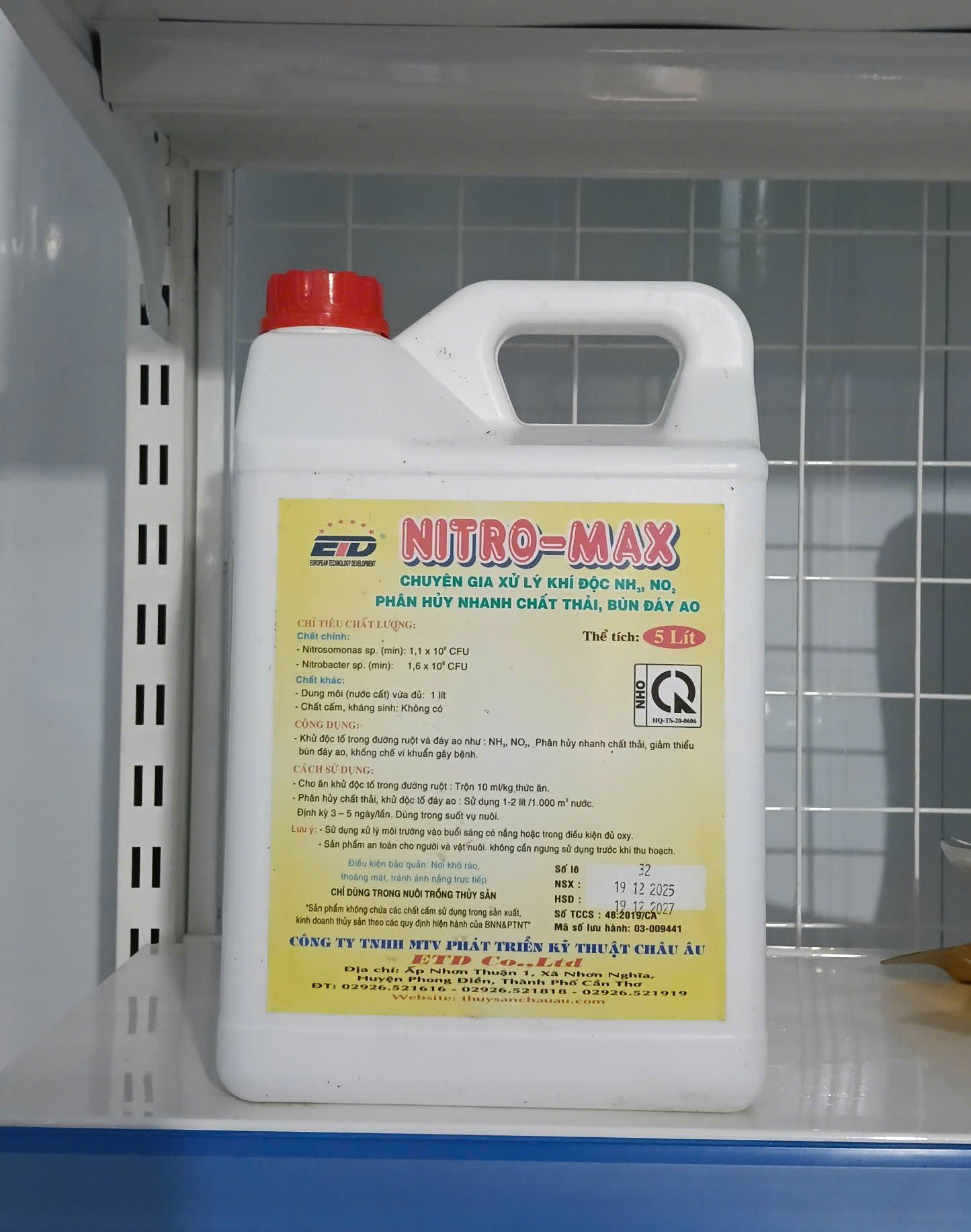 Chế phẩm Nitro Max phân hủy bùn đáy ao tôm cá hiệu quả