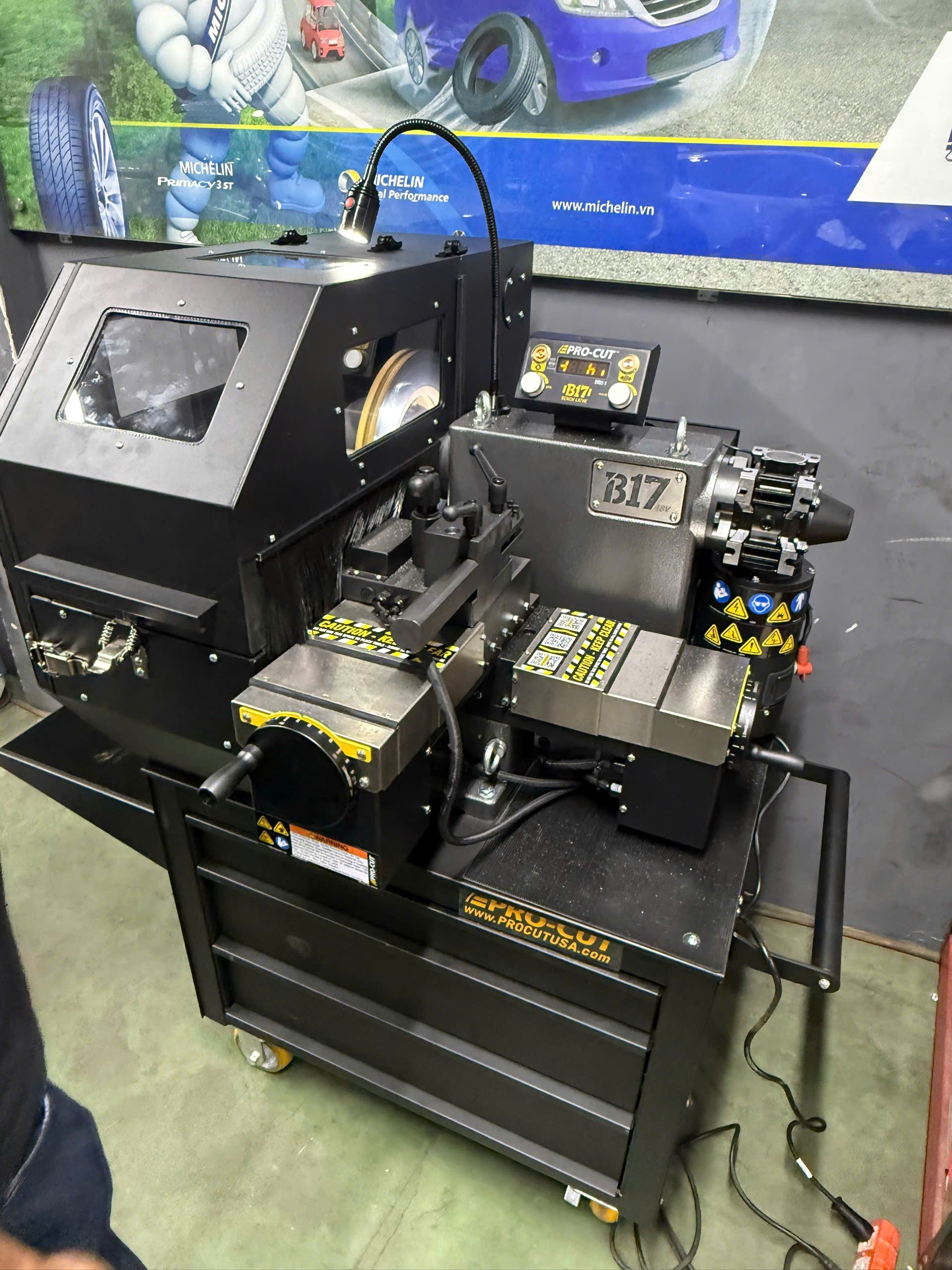 z7727359101916_4b7bffe9d6511370ff1794d7e7017ac6