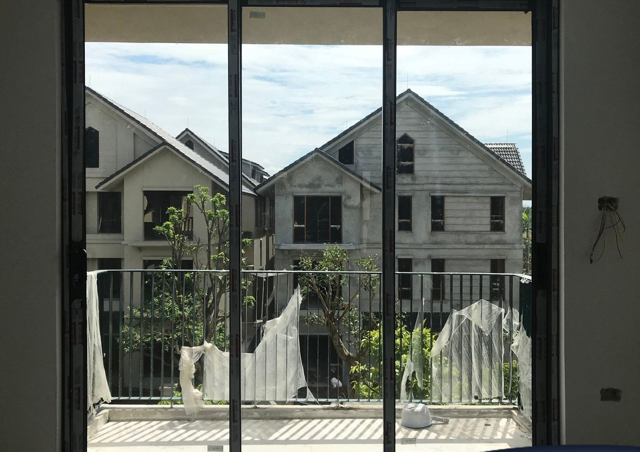 CUADIMOTRUOT3CANH