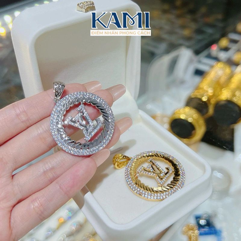 mat-day-chuyen-v-l-vien-cham-moi-kami-trang-suc-si-mht58-1