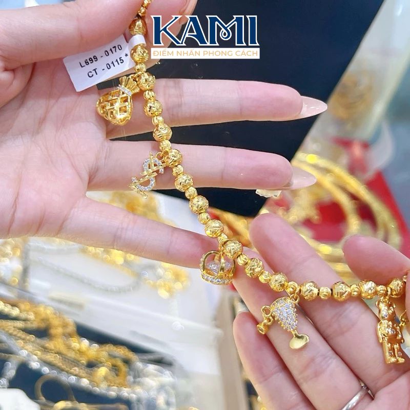 lac-tay-bi-pan-charm-queen-hot-trend-kami-trang-suc-si-lbn11-7