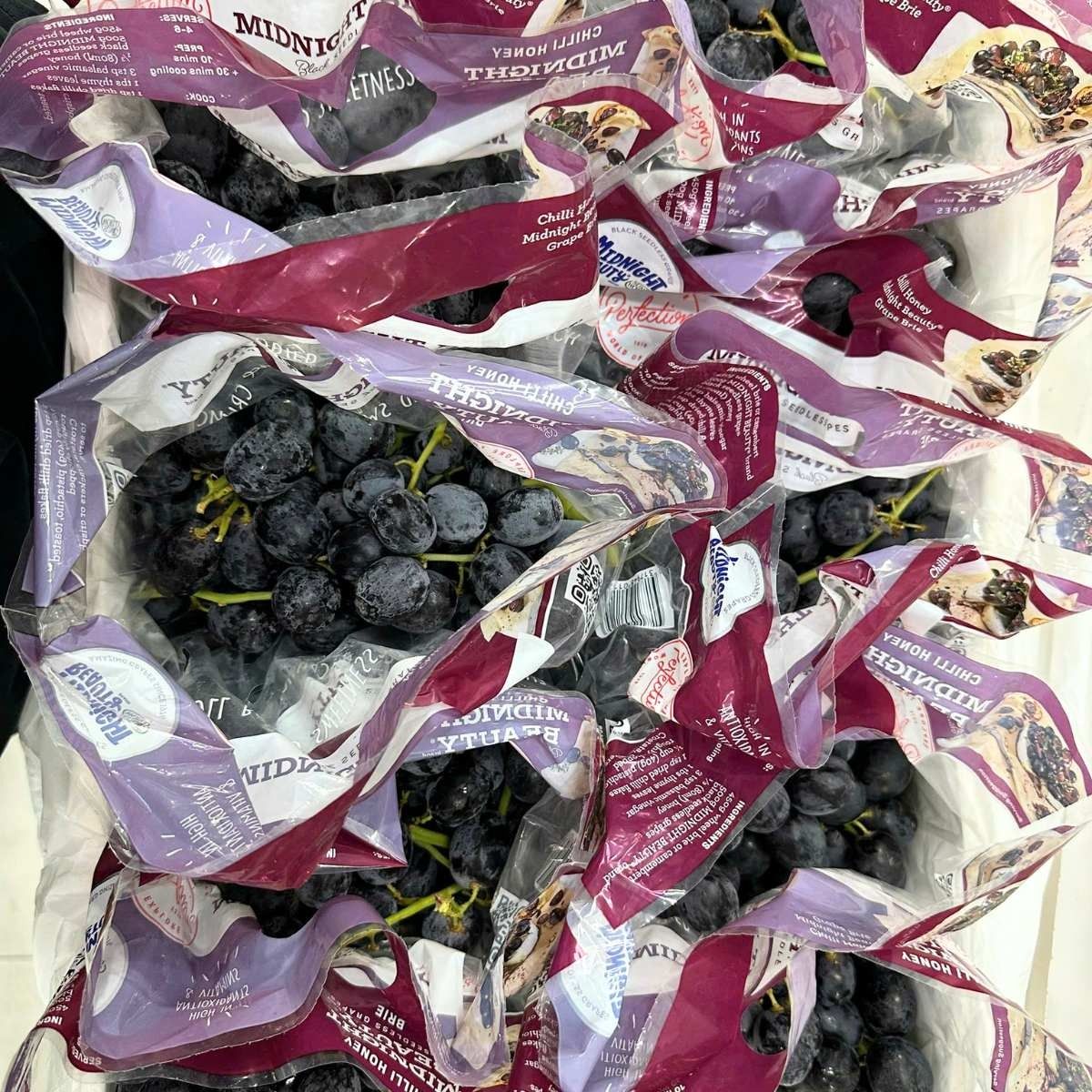 imageye___-_imgi_270_nho_den_midnight_beauty__c__3__984164d7568b4b0795fcb9d0948d26b9