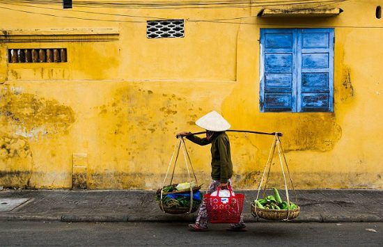 Tất bật những gánh hàng rong ở Hội An - Ảnh minh họa