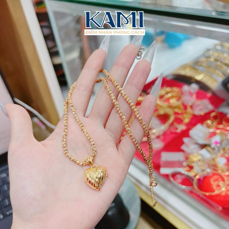 day-chuyen-bi-kem-mat-tim-cham-khia-ma-vang-kami-trang-suc-s-3