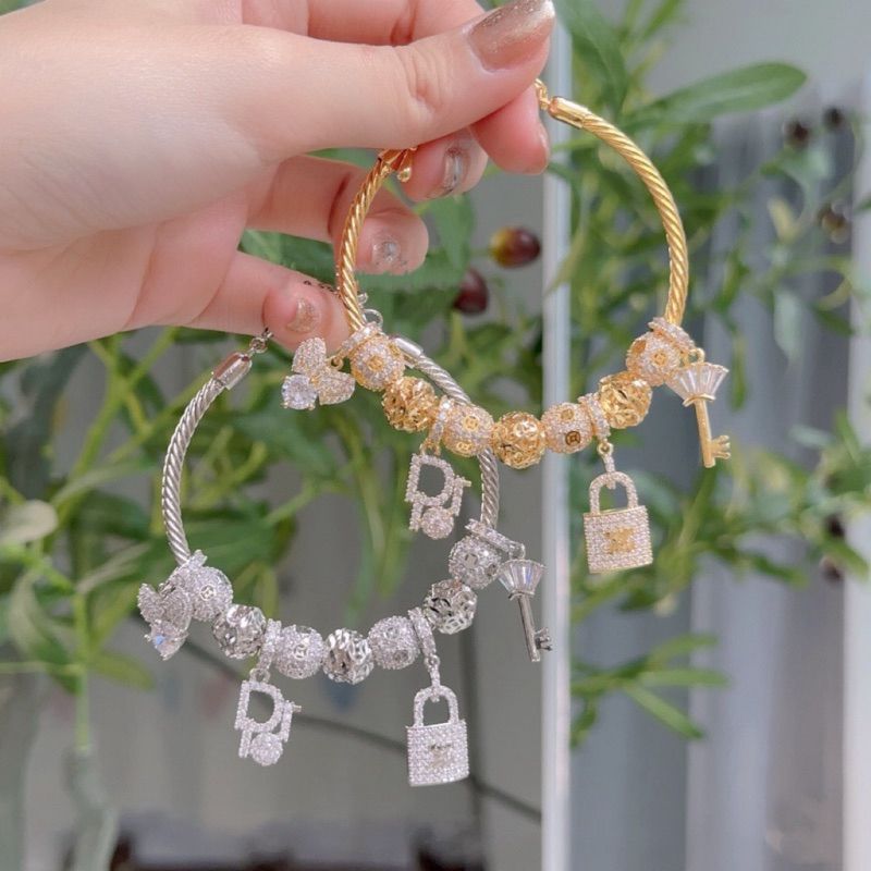 vong-pan-charm-dio-lac-tay-hot-trend-kami-trang-suc-si-vd408-2
