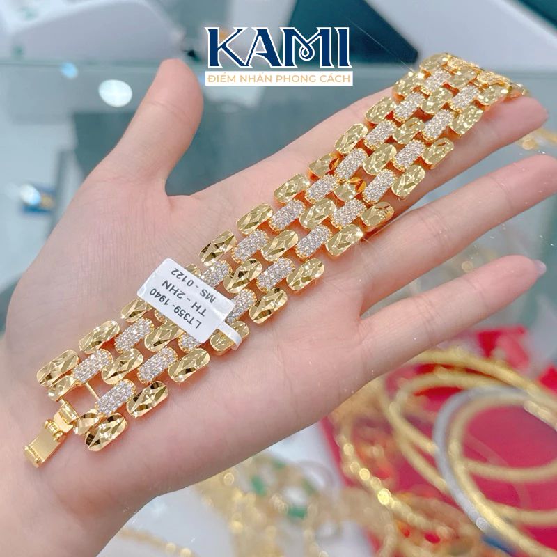 lac-tay-dinh-da-cz-nhan-tao-xen-ke-khoa-bam-ban-2-hang-kami--4