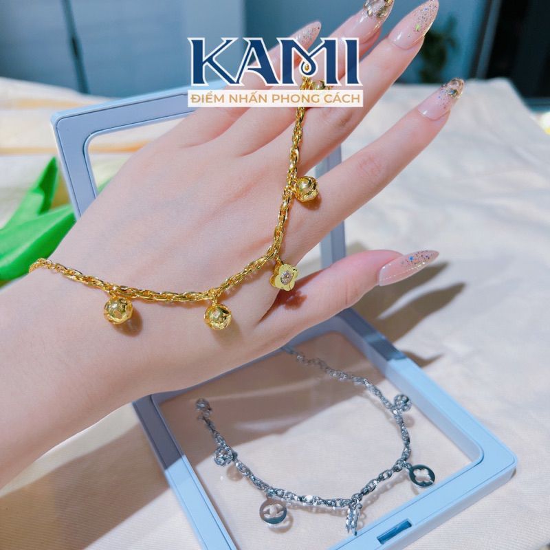 lac-tay-titan-xoan-nho-gan-charm-khong-den-khong-gi-kami-tra-1