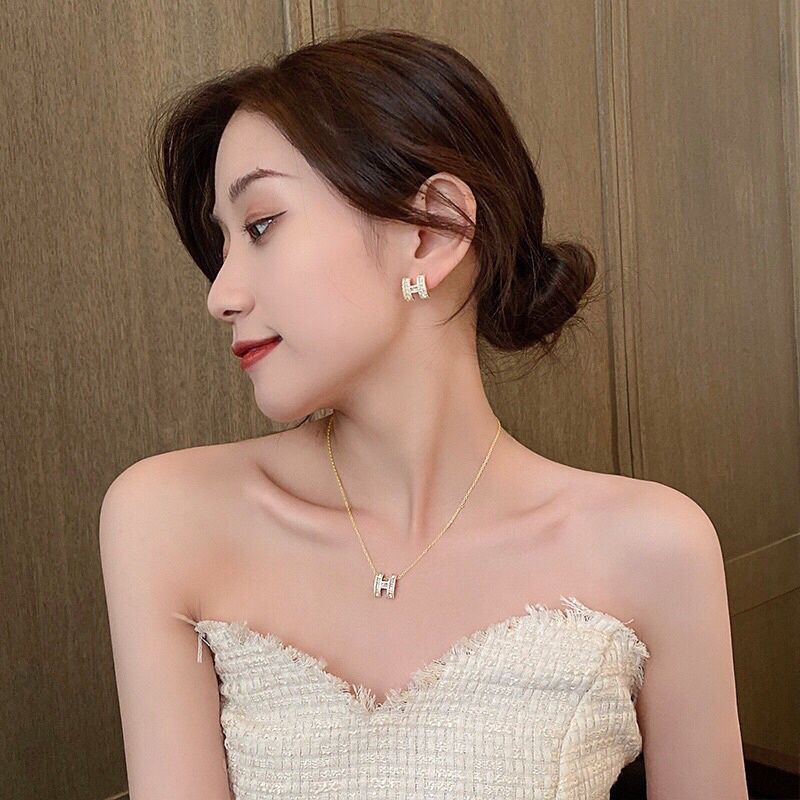 day-chuyen-chu-h-full-da-bagguet-nhan-tao-sieu-sang-kami-dhb-2