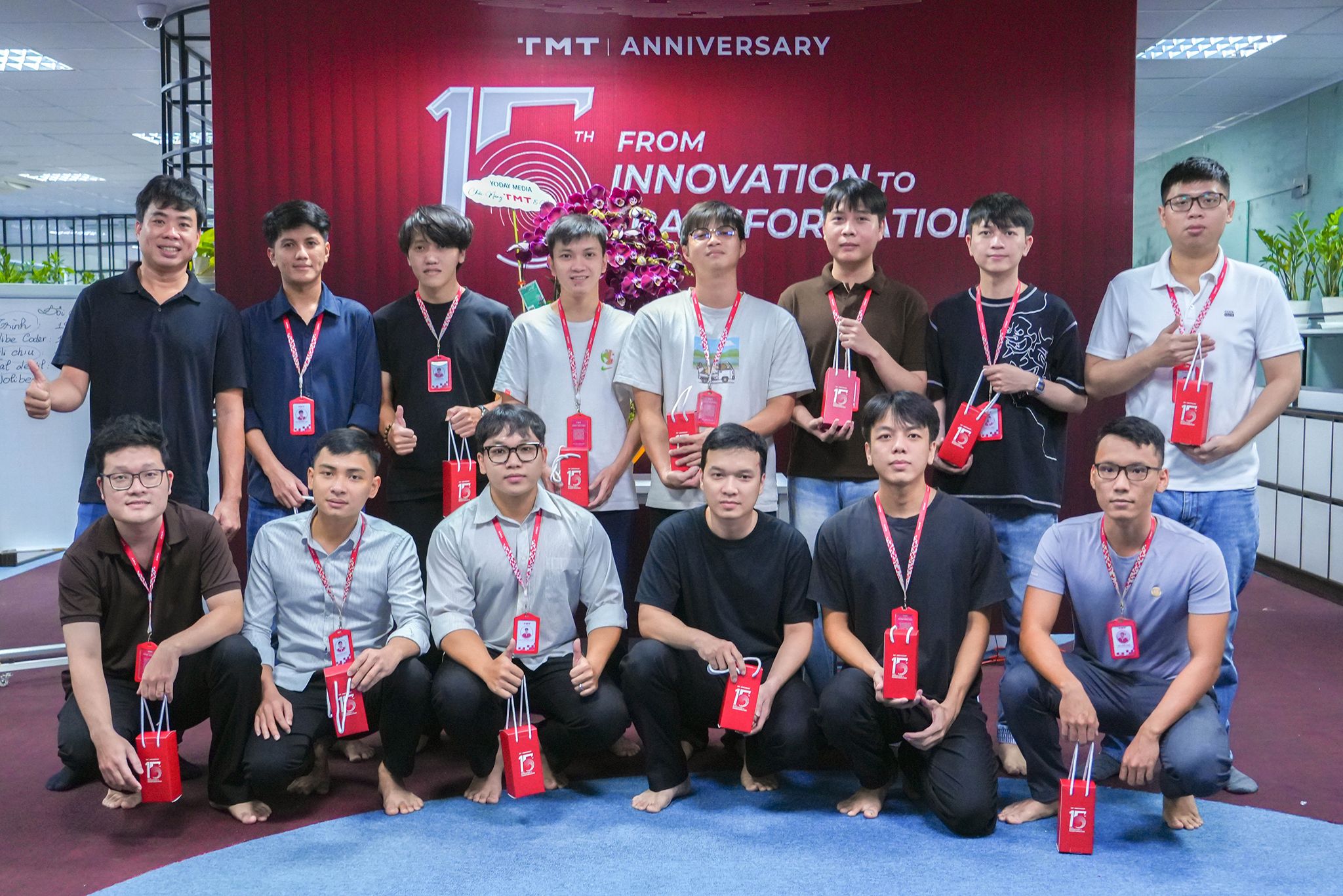 Thành lập 17