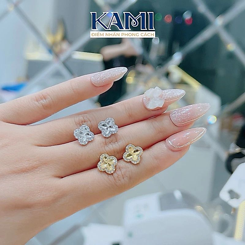 bong-tai-4-la-dinh-da-tam-cz-nhan-tao-cham-sang-mini-kami-tr-1